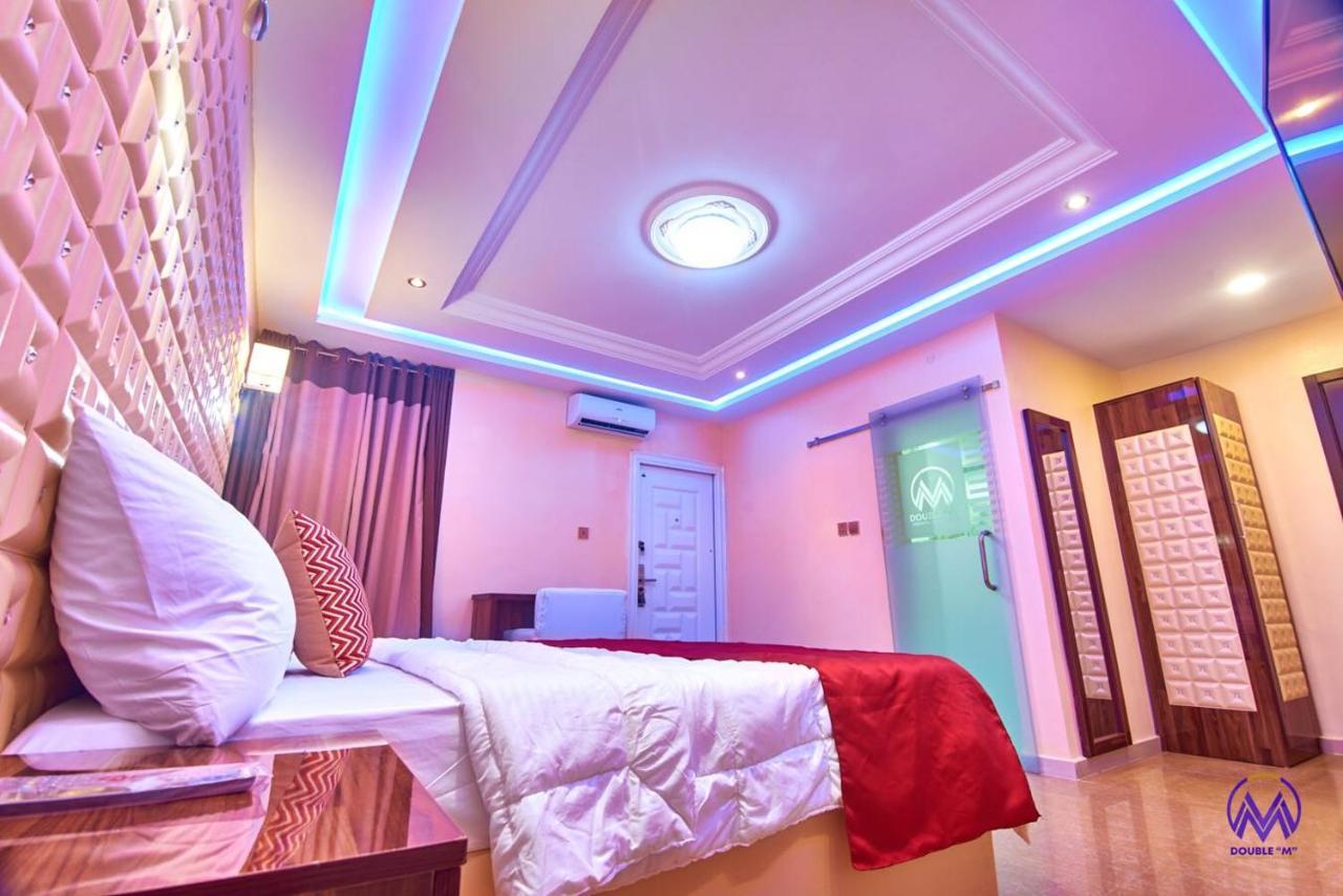 Double M Exquisite Suites And Lounge Lekki Ogombo Екстериор снимка
