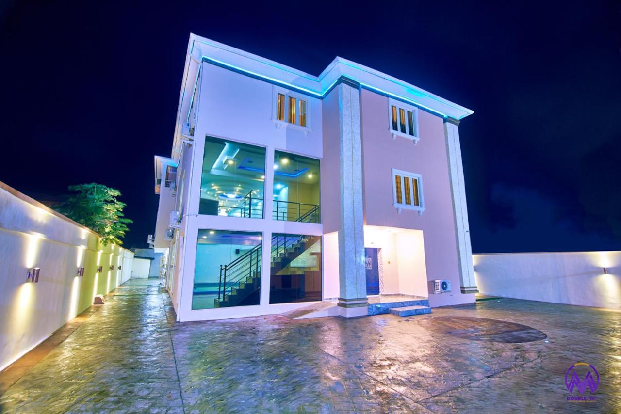 Double M Exquisite Suites And Lounge Lekki Ogombo Екстериор снимка