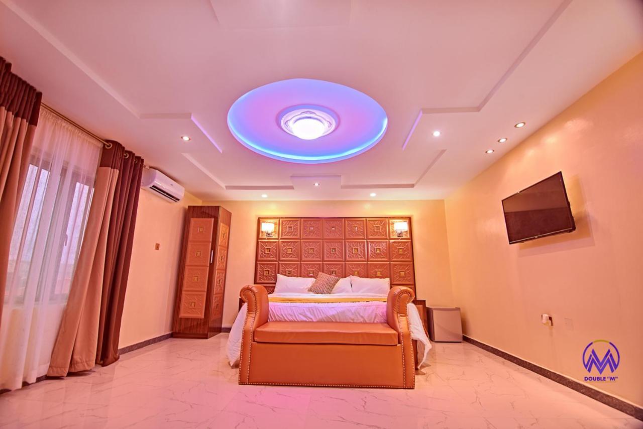 Double M Exquisite Suites And Lounge Lekki Ogombo Екстериор снимка
