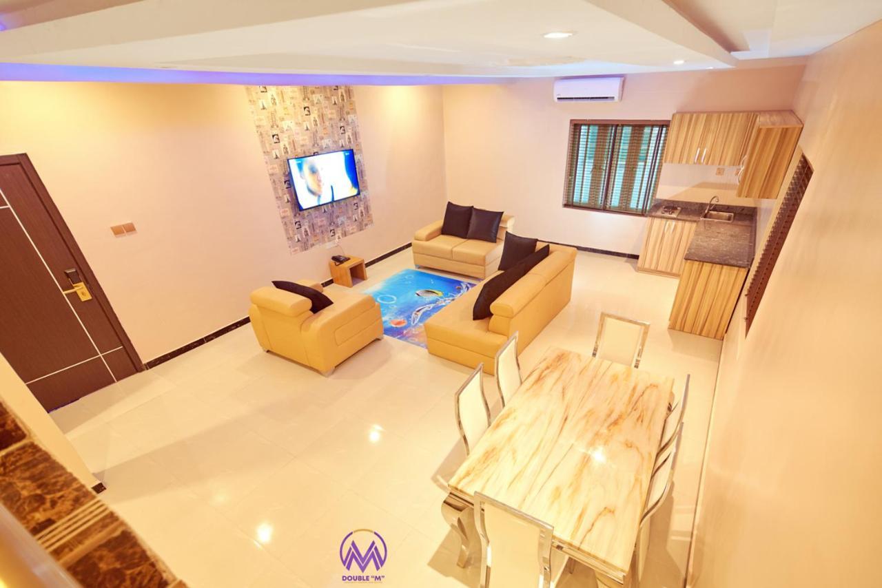 Double M Exquisite Suites And Lounge Lekki Ogombo Екстериор снимка